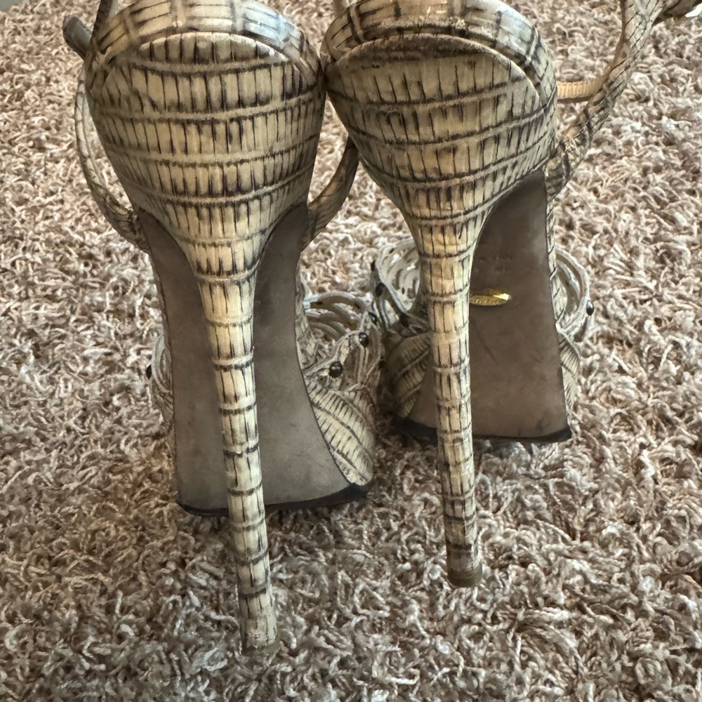 Sergio Rossi platform Women's Beige Snakeskin T-Strap Dress Sandals - Picture 3 of 6